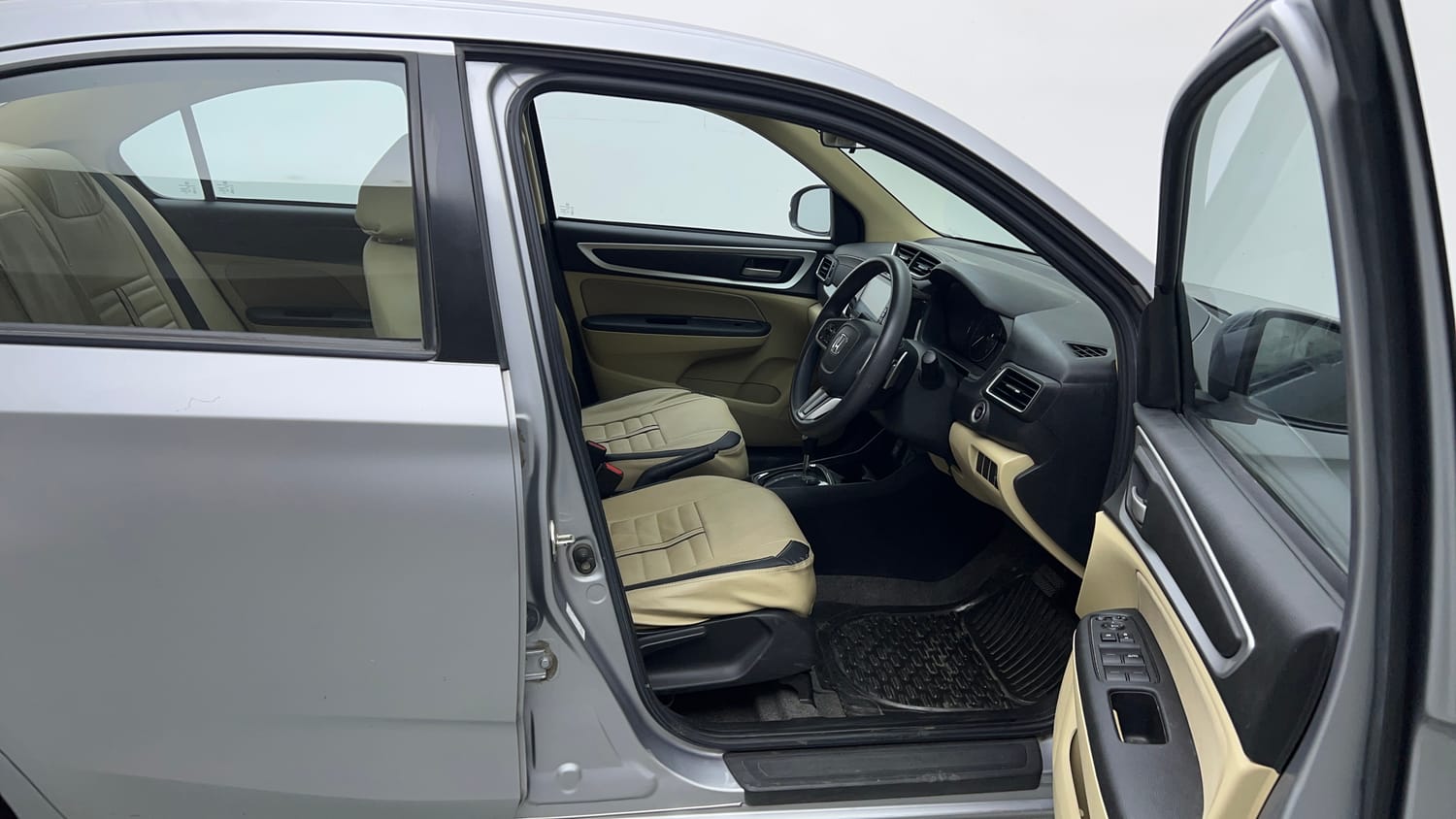 Used 2022 Honda Amaze VX CVT 1.2 Petrol Petrol Automatic interior RIGHT SIDE FRONT DOOR CABIN VIEW