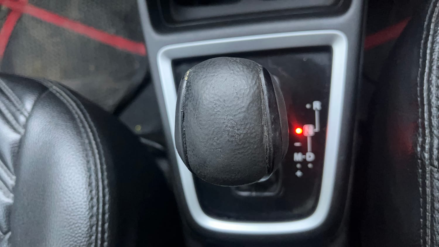 Used 2020 Maruti Suzuki Swift ZXi AMT Petrol Automatic interior GEAR  KNOB VIEW