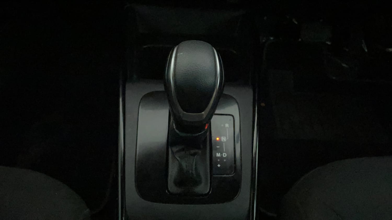 Used 2024 Toyota Glanza V AMT Petrol Automatic interior GEAR  KNOB VIEW