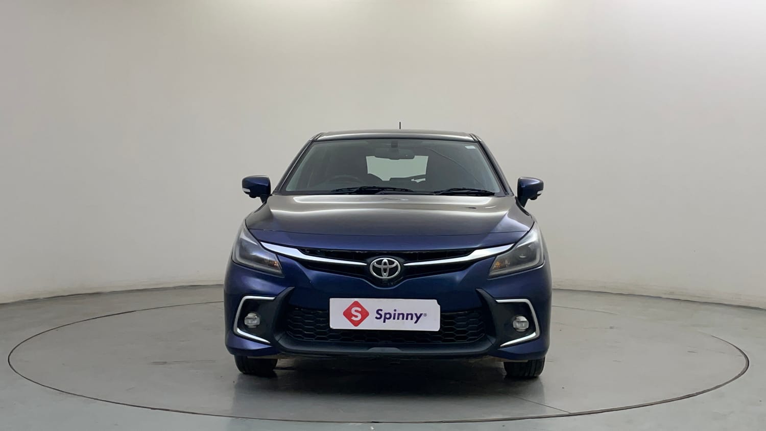 Used 2024 Toyota Glanza V AMT Petrol Automatic exterior FRONT VIEW