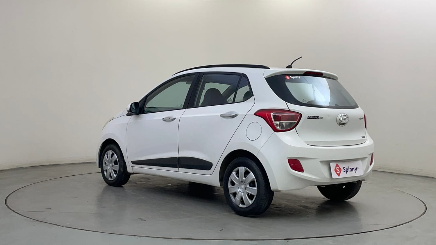 Used 2014 Hyundai Grand i10 Sportz 1.2 Kappa VTVT Petrol Manual exterior LEFT REAR CORNER VIEW