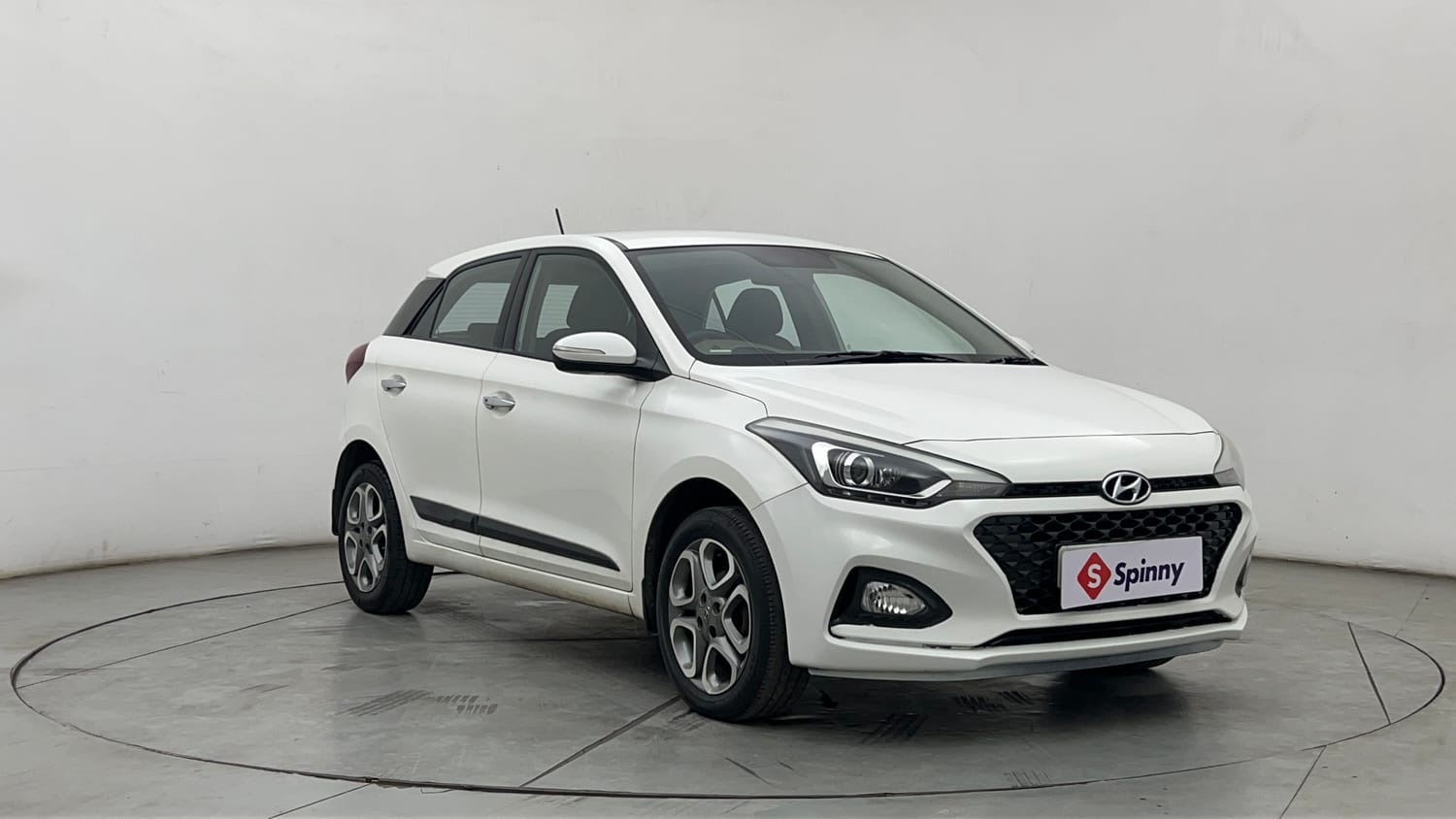 Used 2018 Hyundai Elite i20 Asta 1.2 (O) Petrol Manual exterior RIGHT FRONT CORNER VIEW