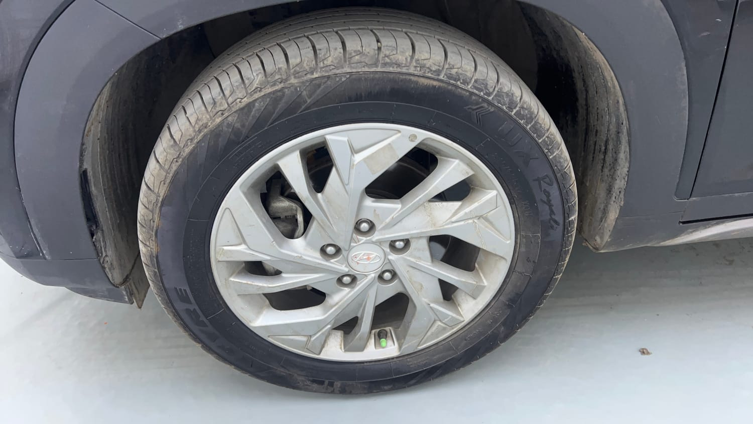 Used 2020 Hyundai Creta SX 1.5 Petrol IVT Petrol Automatic tyres LEFT FRONT TYRE RIM VIEW