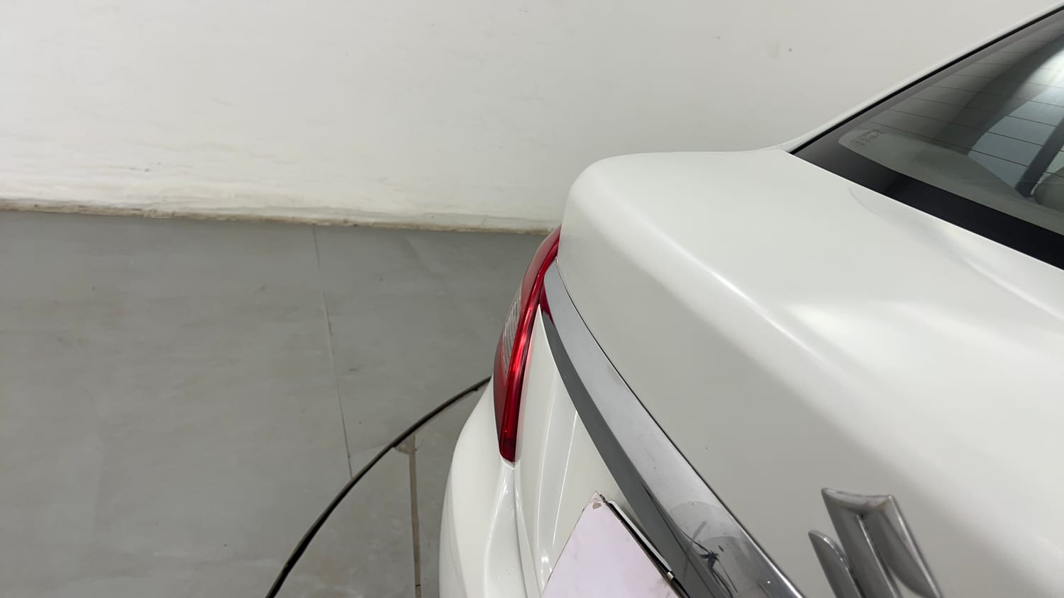 Used 2012 Maruti Suzuki Swift Dzire ZXI Petrol Manual dents MINOR DENT