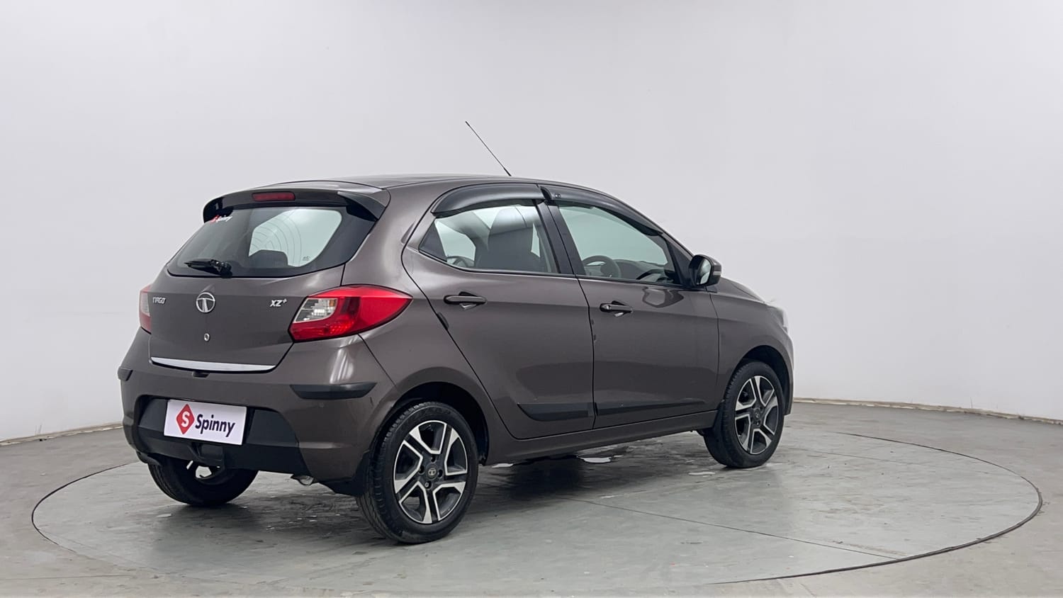 Used 2019 Tata Tiago Revotron XZ Plus Petrol Manual exterior RIGHT REAR CORNER VIEW