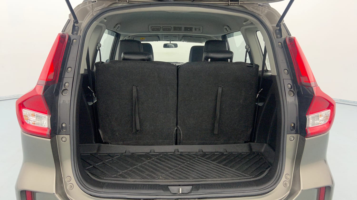 Used 2022 Maruti Suzuki XL6 Zeta AT Petrol Petrol Automatic interior DICKY INSIDE VIEW