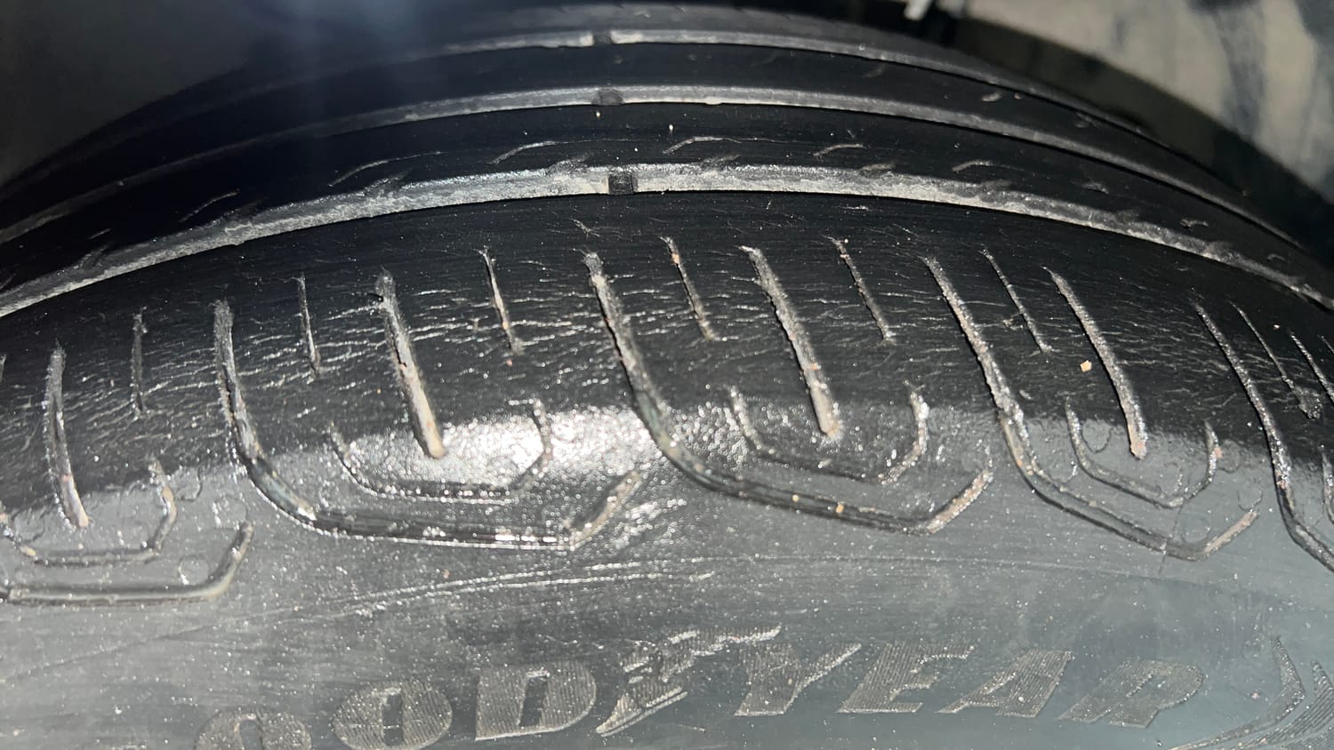 Used 2022 Tata Tigor XZ Plus CNG Cng Manual tyres RIGHT FRONT TYRE TREAD VIEW