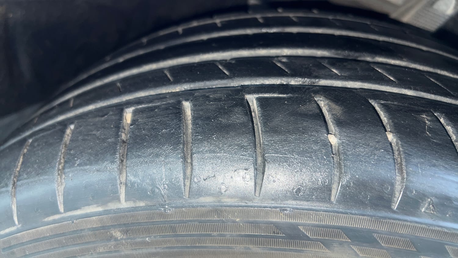 Used 2017 audi A6 35 TFSI S Line Matrix Petrol Automatic tyres LEFT FRONT TYRE TREAD VIEW