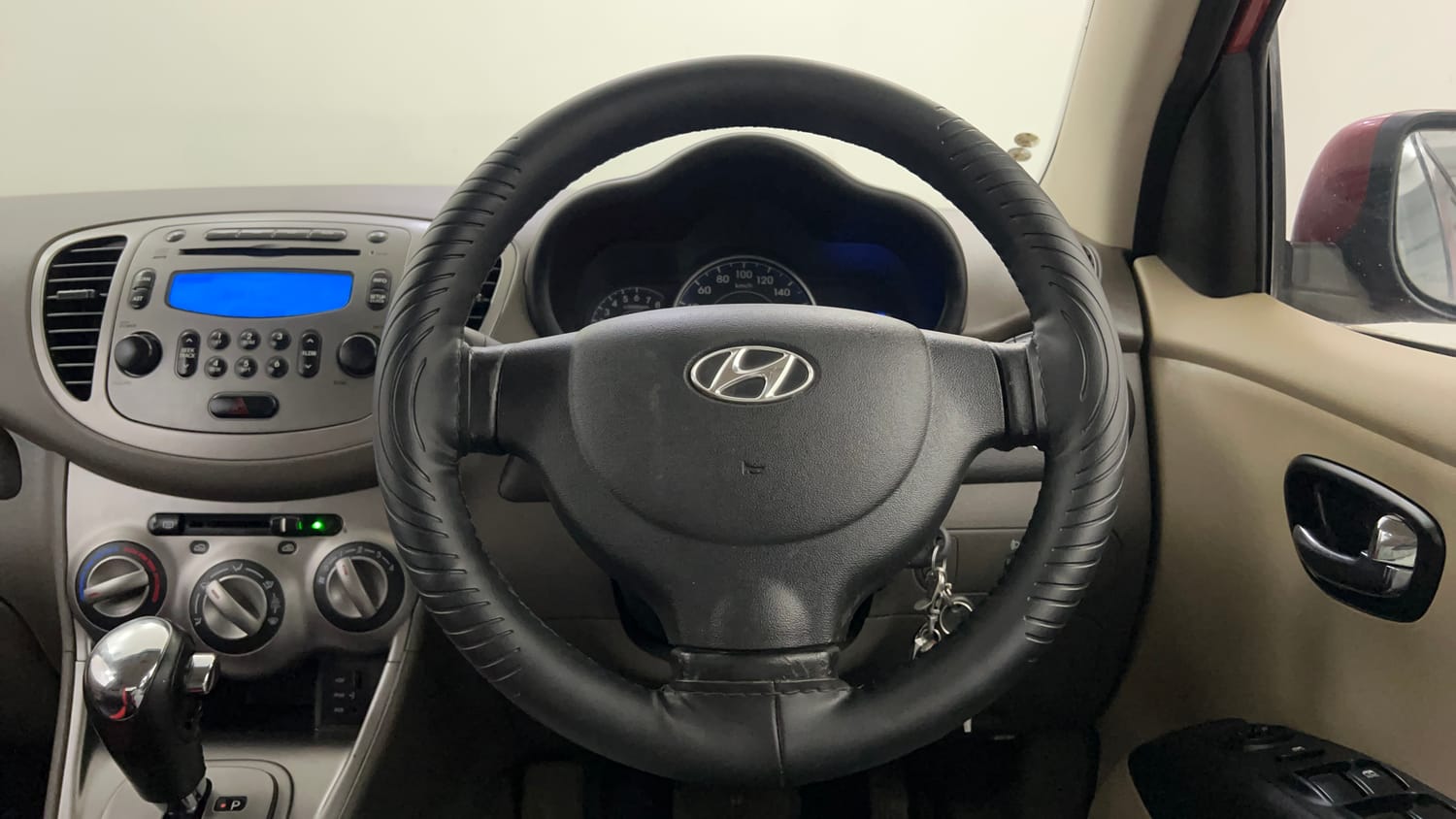 Used 2013 Hyundai i10 Sportz 1.2 AT Kappa2 Petrol Automatic interior STEERING VIEW