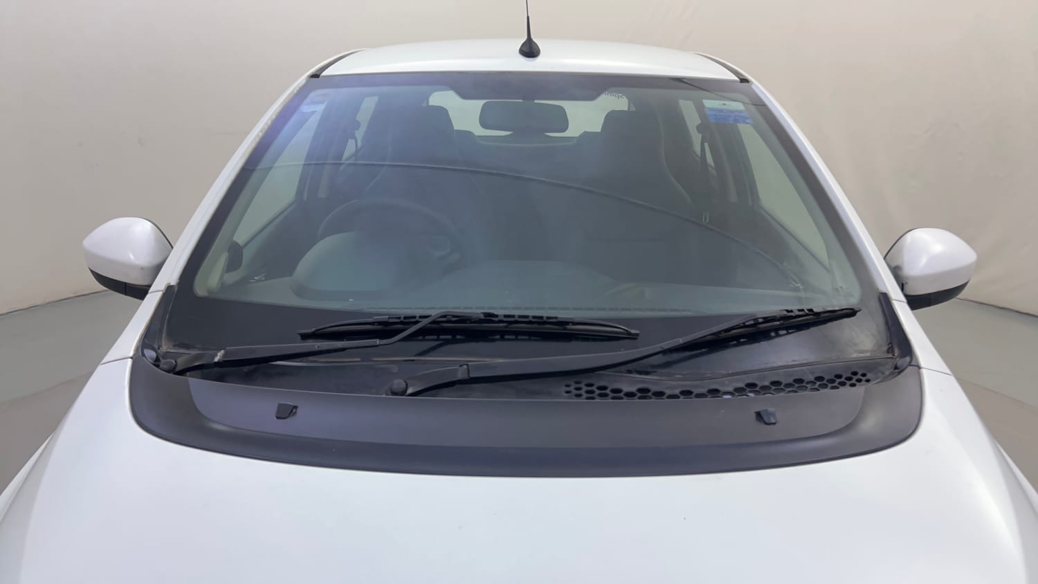 Used 2016 Tata Tiago Revotron XT Petrol Manual exterior FRONT WINDSHIELD VIEW