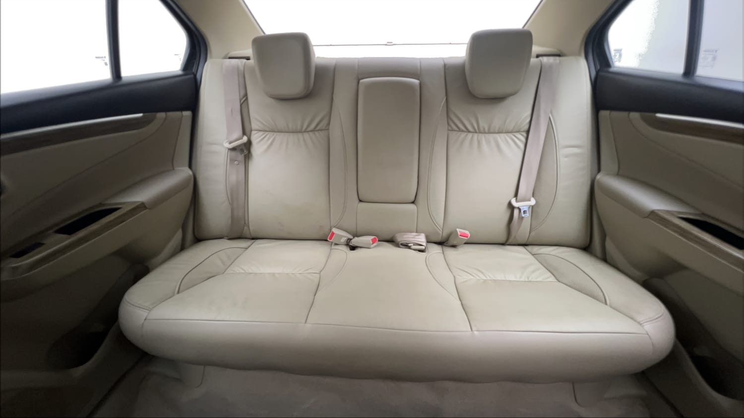 Used 2018 Maruti Suzuki Ciaz Alpha Hybrid 1.5 Petrol Manual interior REAR SEAT CONDITION VIEW