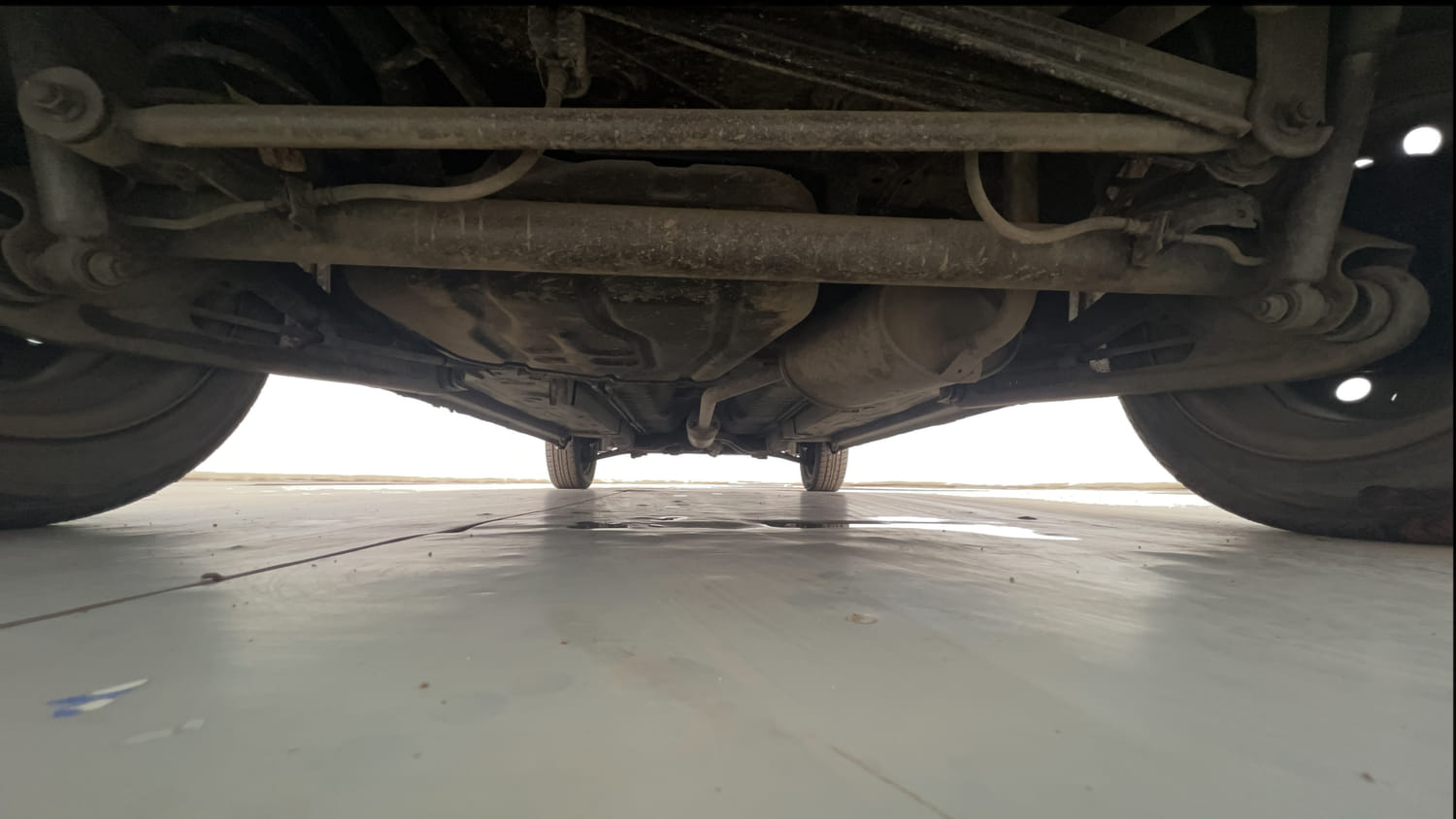 Used 2013 Maruti Suzuki Wagon R VXI Petrol Manual extra REAR UNDERBODY VIEW (TAKEN FROM REAR)