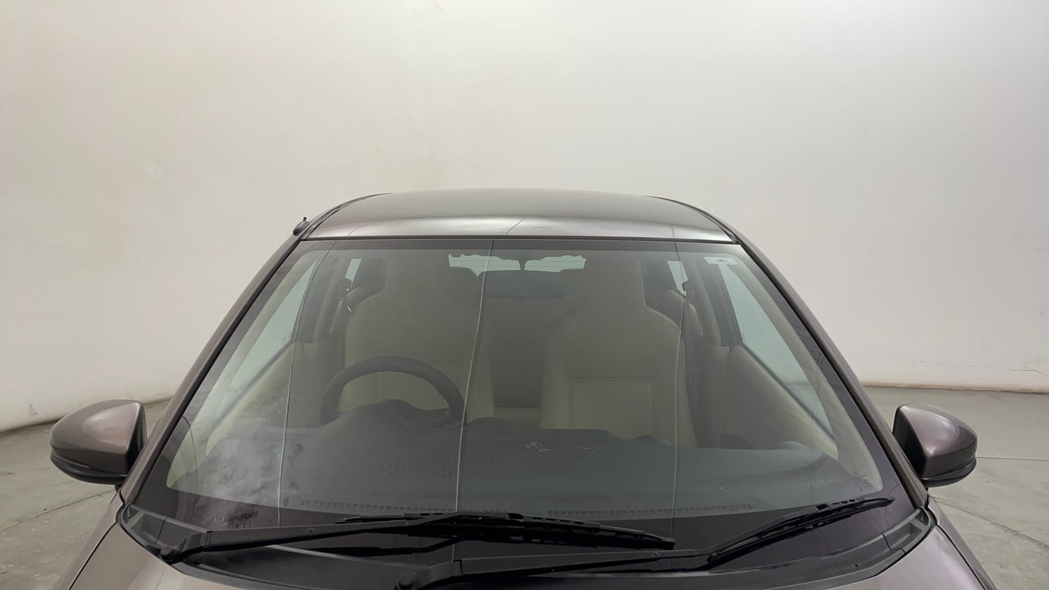 Used 2015 Honda Brio S MT Petrol Manual exterior FRONT WINDSHIELD VIEW