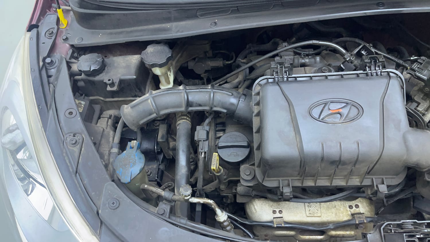 Used 2014 Hyundai i10 Magna 1.1 iRDE2 Petrol Manual engine ENGINE RIGHT SIDE VIEW