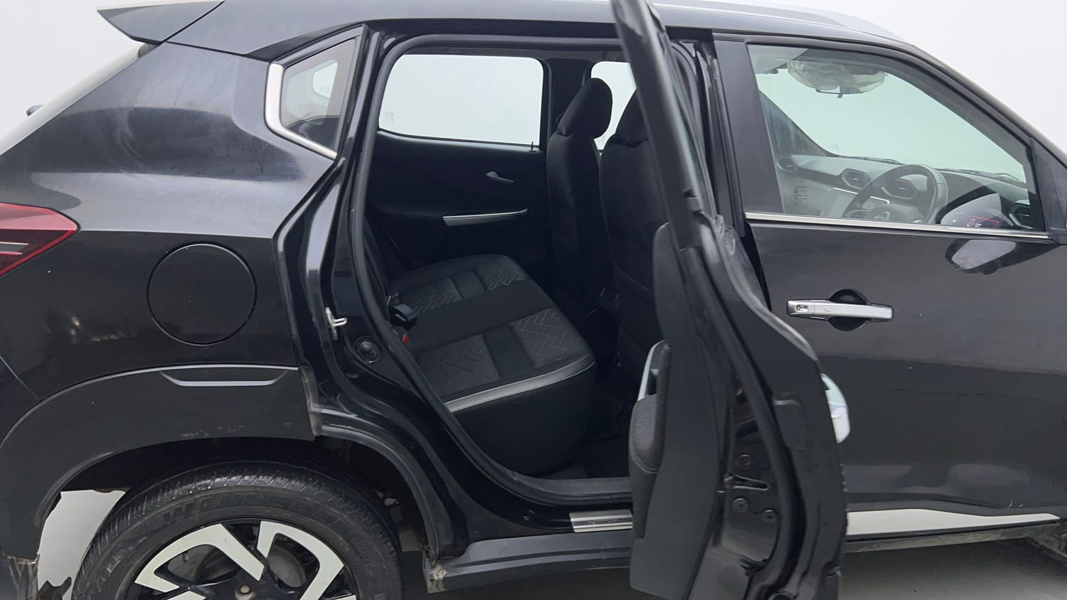 Used 2023 Nissan Magnite XV Premium Turbo CVT Petrol Automatic interior RIGHT SIDE REAR DOOR CABIN VIEW