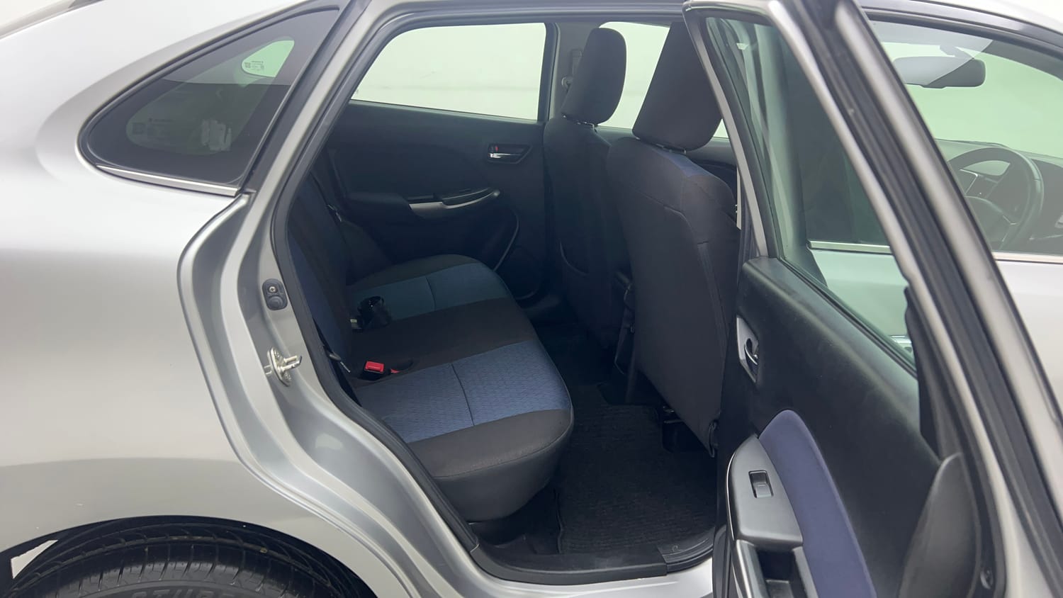 Used 2019 Maruti Suzuki Baleno Alpha Petrol Manual interior RIGHT SIDE REAR DOOR CABIN VIEW