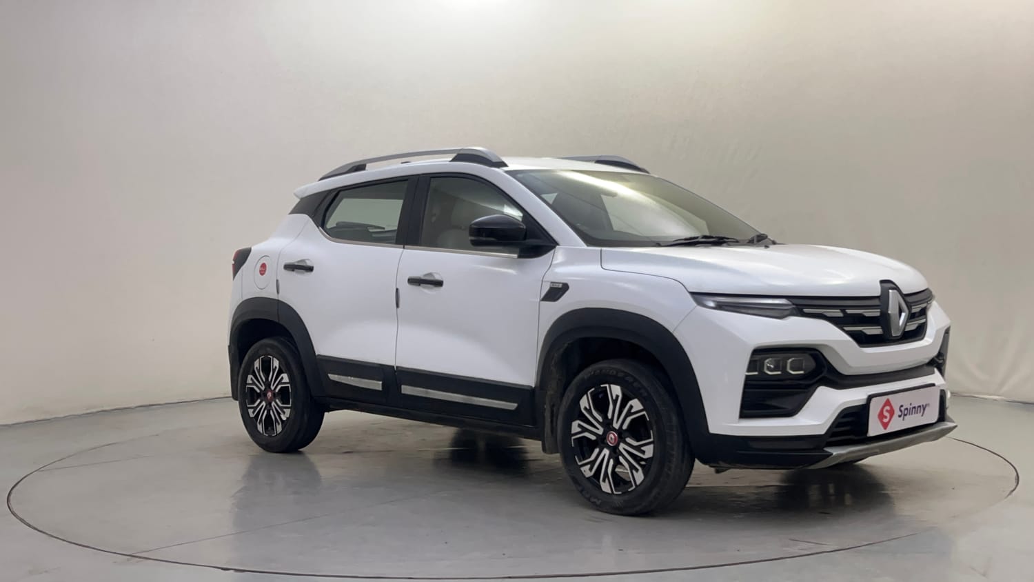 Used 2022 Renault Kiger RXZ 1.0 Turbo MT Petrol Manual exterior RIGHT FRONT CORNER VIEW