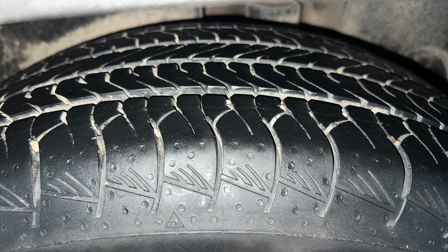 Used 2024 Hyundai Creta SX 1.5 Petrol IVT Petrol Automatic tyres LEFT REAR TYRE TREAD VIEW