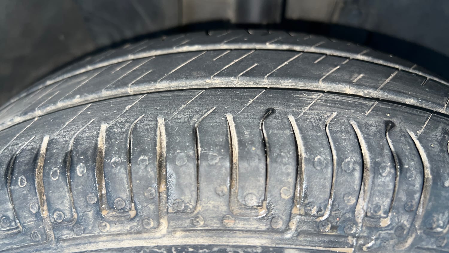 Used 2018 Renault Kwid 1.0 RXT Petrol Manual tyres RIGHT FRONT TYRE TREAD VIEW