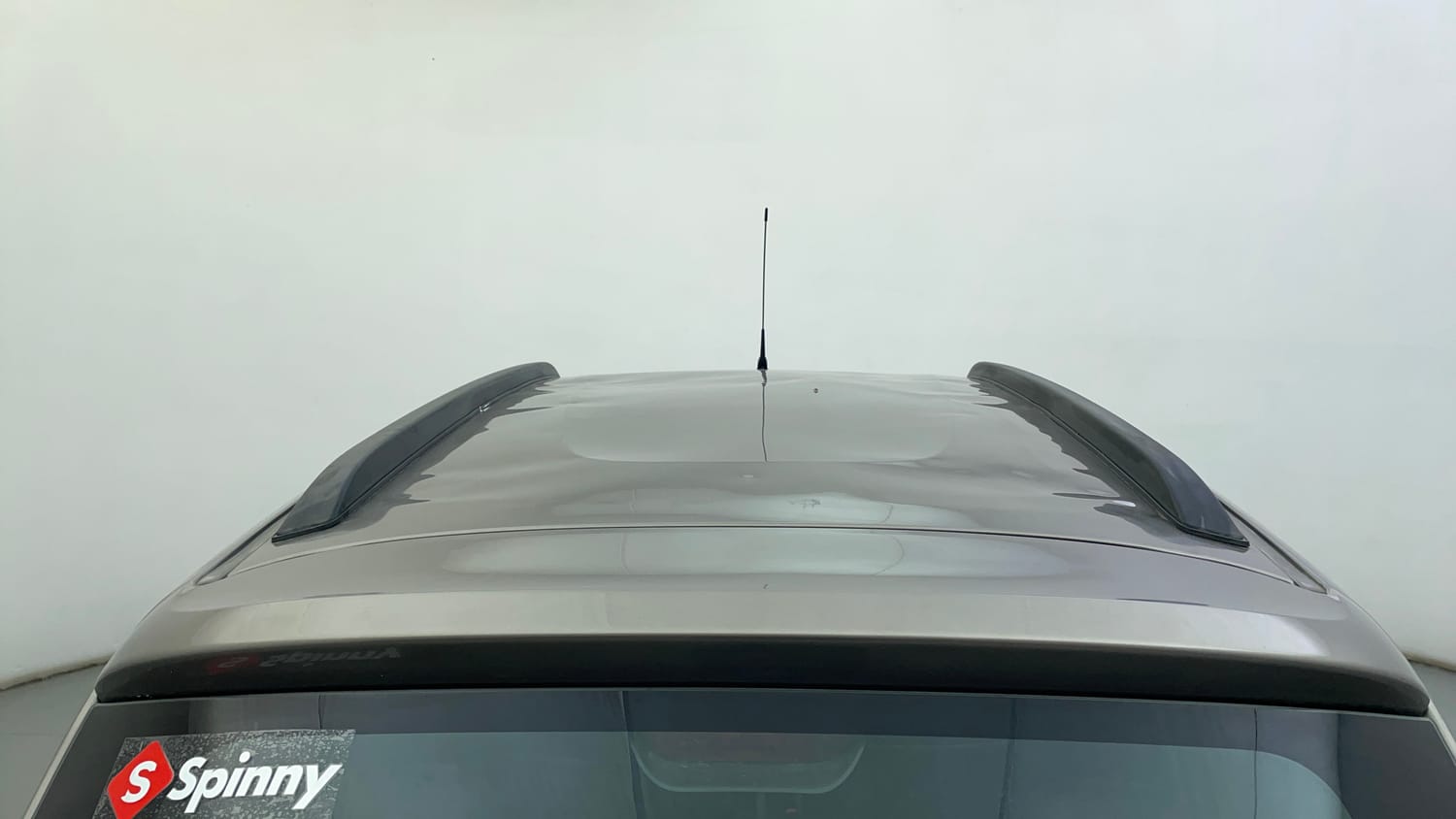 Used 2018 Renault Kwid 1.0 RXT AMT Opt Petrol Automatic exterior EXTERIOR ROOF VIEW