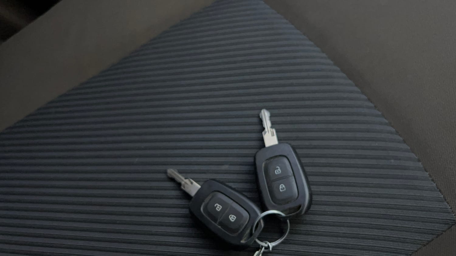 Used 2016 Renault Duster 110 PS RXL 4X2 MT Diesel Manual extra CAR KEY VIEW