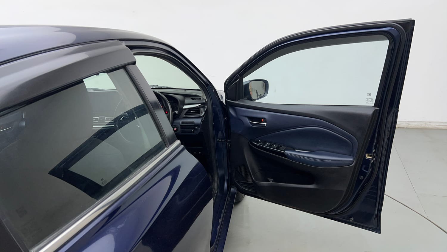 Used 2022 Maruti Suzuki Baleno Zeta MT Petrol Manual interior RIGHT FRONT DOOR OPEN VIEW