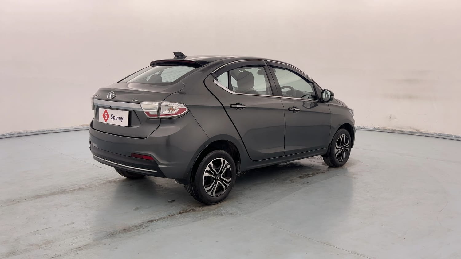 Used 2022 Tata Tigor XZ Plus CNG Cng Manual exterior RIGHT REAR CORNER VIEW