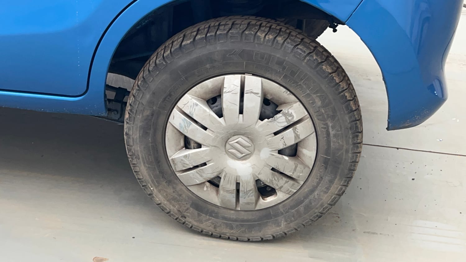 Used 2018 Maruti Suzuki Alto 800 VXi Petrol Manual tyres LEFT REAR TYRE RIM VIEW