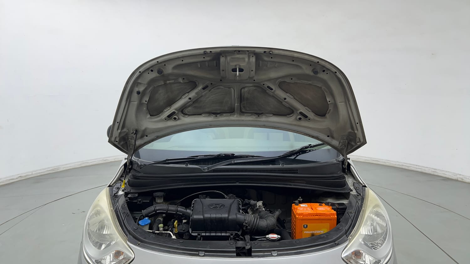 Used 2013 Hyundai i10 Era 1.1 iRDE2 Petrol Manual engine ENGINE & BONNET OPEN FRONT VIEW