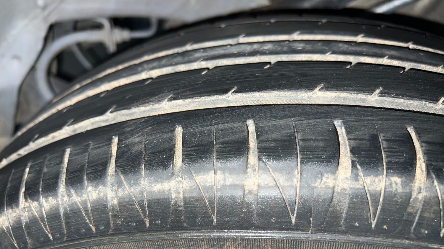 Used 2018 Honda City V Petrol Petrol Manual tyres LEFT REAR TYRE TREAD VIEW
