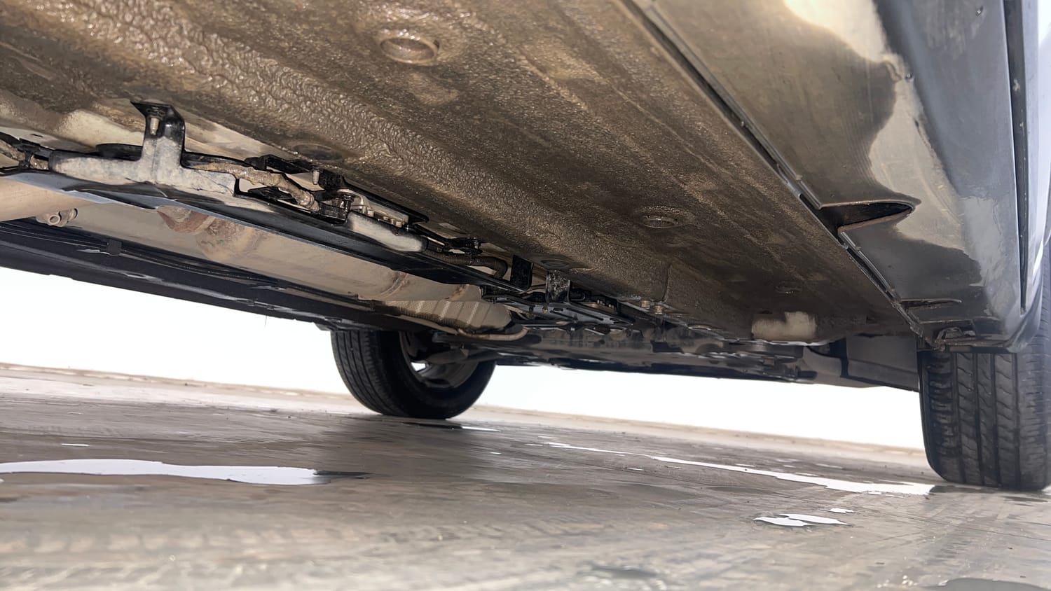 Used 2025 Kia Syros HTX 1.5 Diesel 6MT Diesel Manual extra REAR RIGHT UNDERBODY VIEW