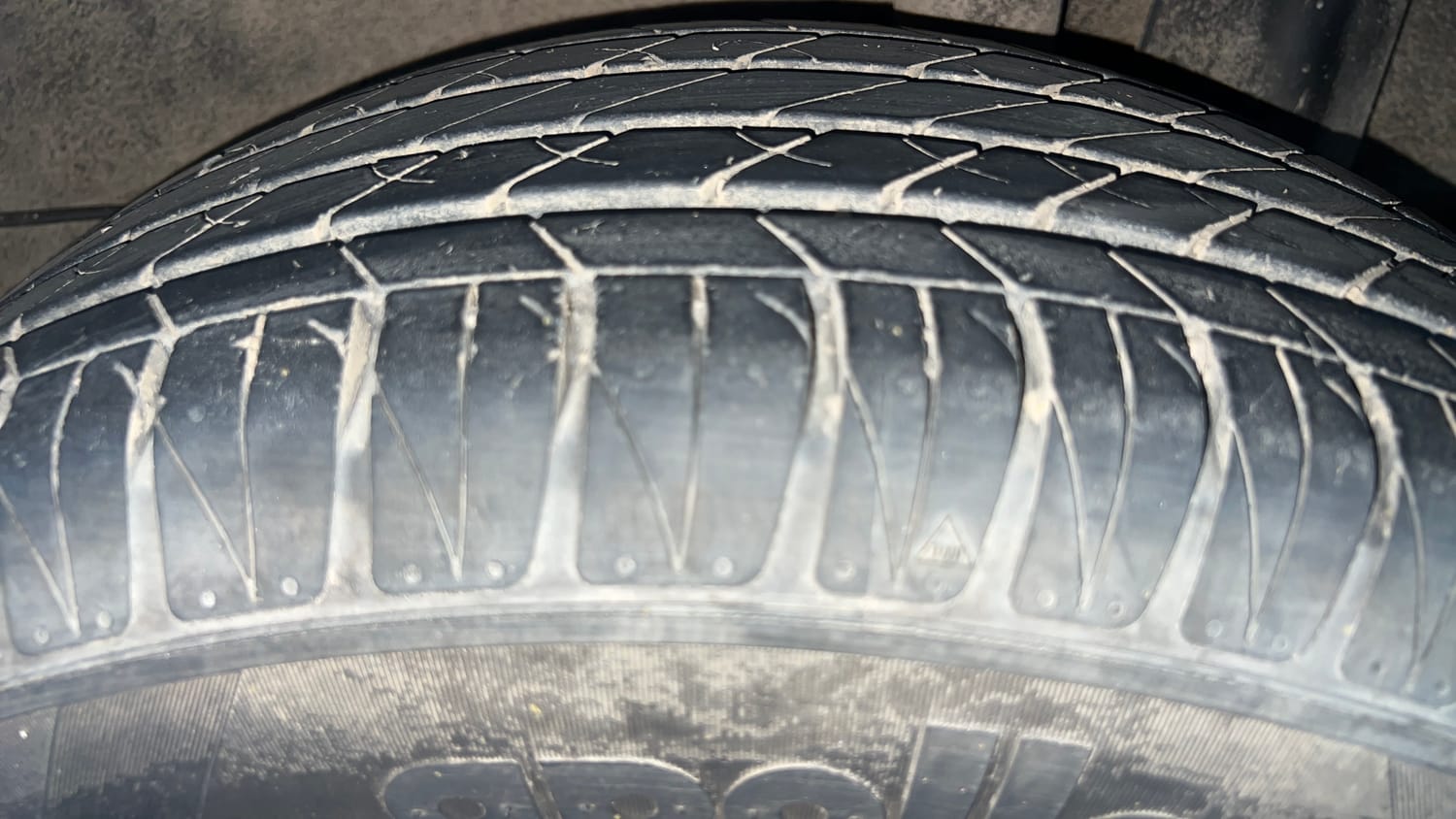 Used 2024 Kia Sonet HTK (O) 1.2 Petrol MT Petrol Manual tyres LEFT REAR TYRE TREAD VIEW