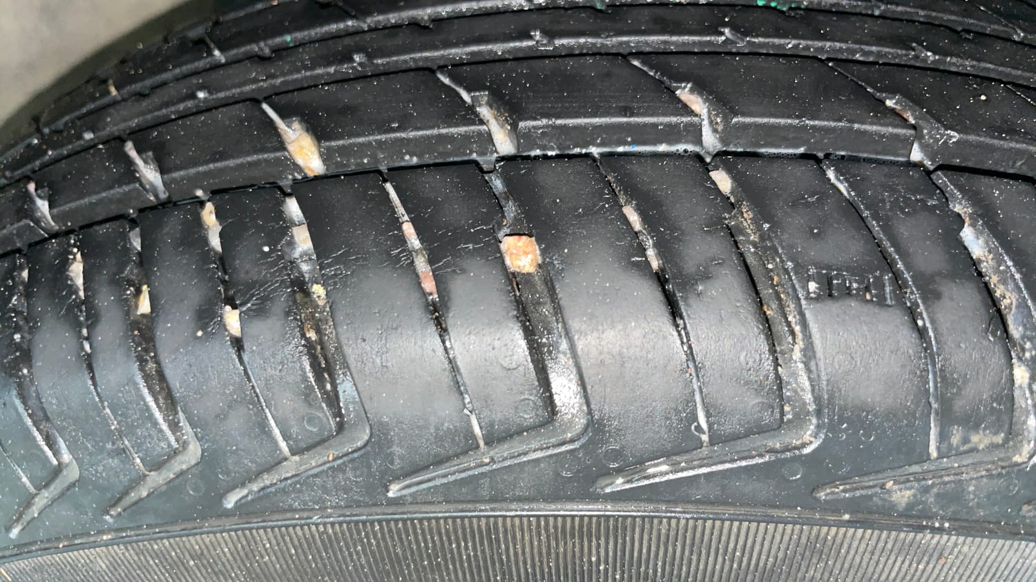 Used 2016 Renault Kwid RXT Petrol Manual tyres RIGHT FRONT TYRE TREAD VIEW