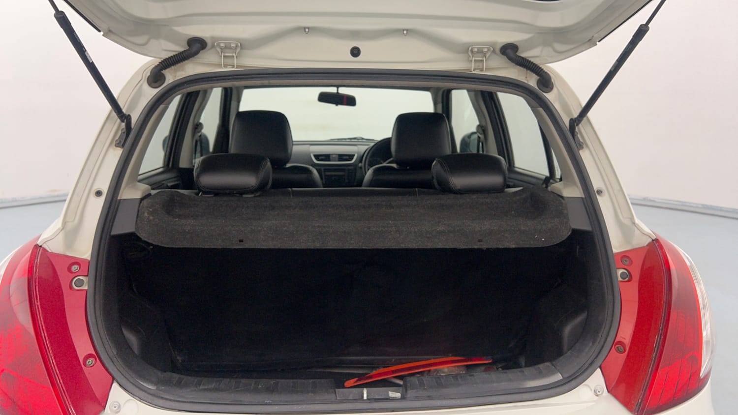 Used 2013 Maruti Suzuki Swift VXi Petrol Manual interior DICKY INSIDE VIEW