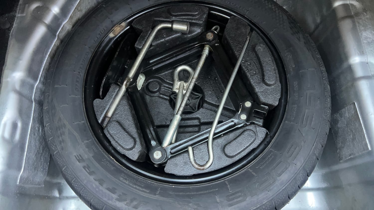 Used 2018 Tata Nexon XM Petrol Manual tyres SPARE TYRE VIEW
