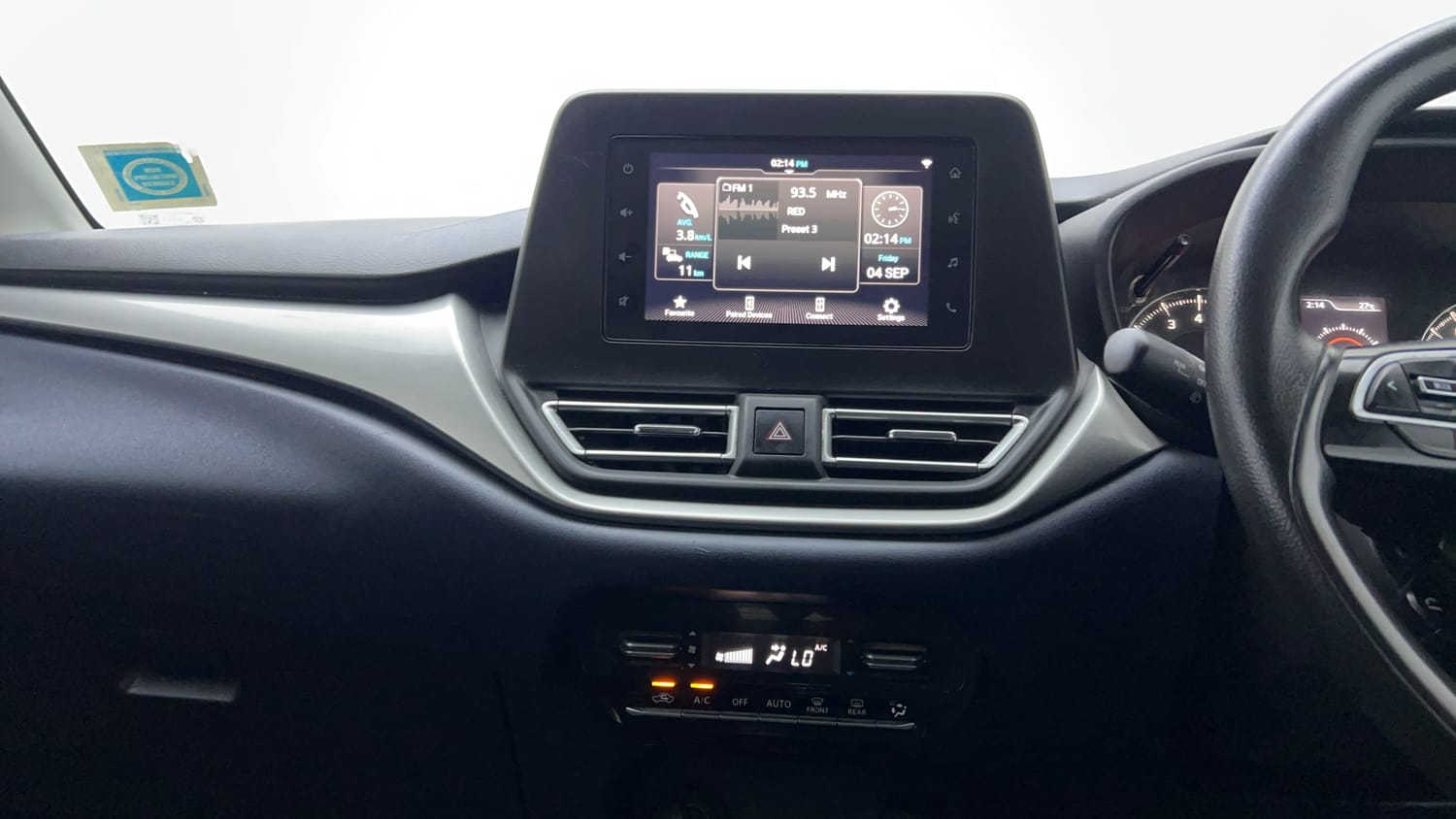 Used 2022 Maruti Suzuki Baleno Zeta MT Petrol Manual top_features Integrated (in-dash) music system