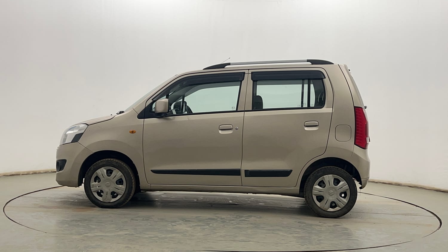 Used 2013 Maruti Suzuki Wagon R VXI Petrol Manual exterior LEFT SIDE VIEW