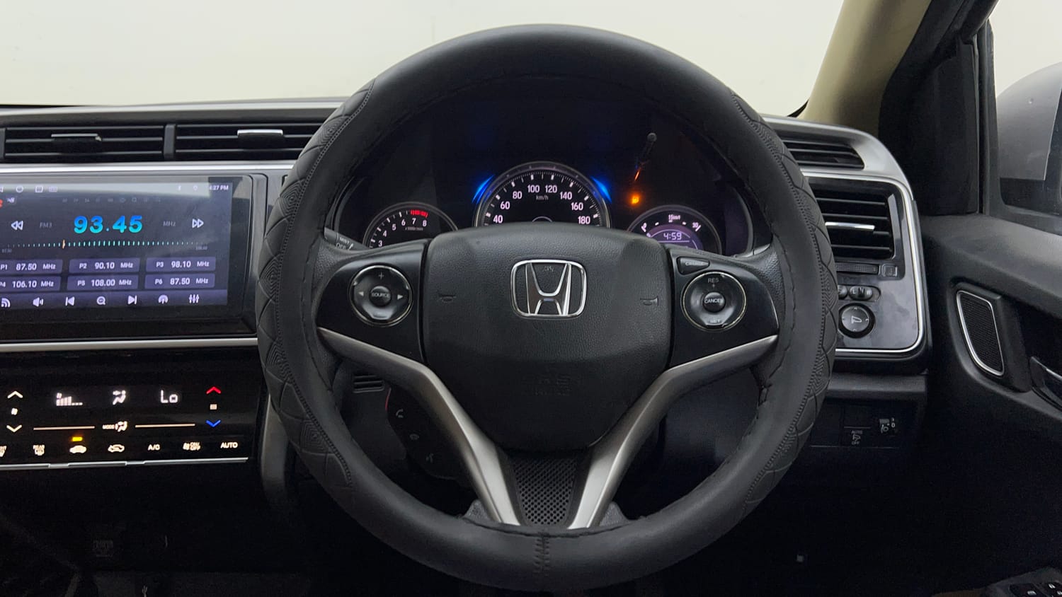 Used 2018 Honda City V Petrol Petrol Manual interior STEERING VIEW
