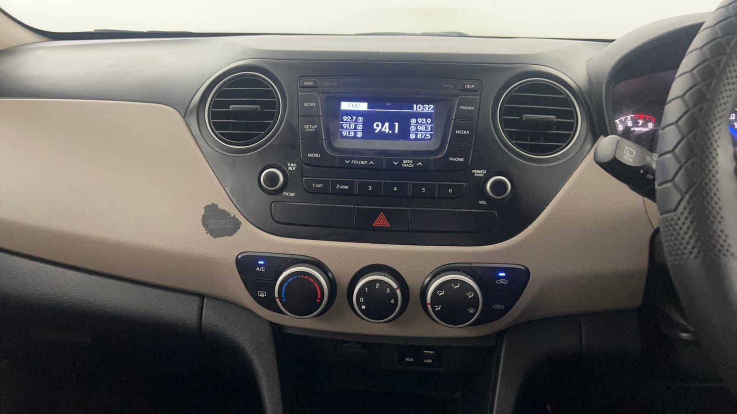 Used 2016 Hyundai Grand i10 Asta 1.2 Kappa VTVT (O) Petrol Manual interior MUSIC SYSTEM & AC CONTROL VIEW
