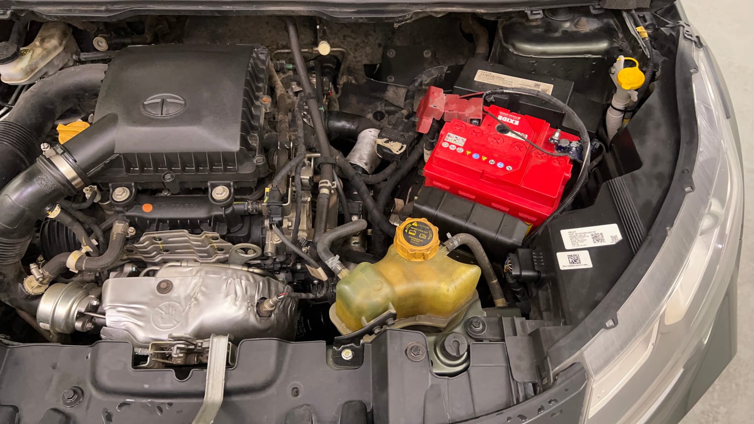Used 2021 Tata Nexon XZ Plus (O) Petrol Manual engine ENGINE LEFT SIDE VIEW