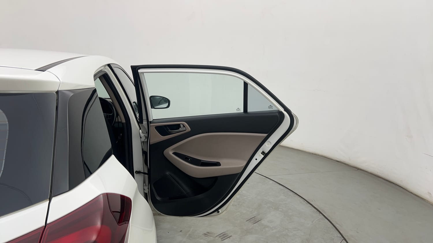 Used 2018 Hyundai Elite i20 Asta 1.2 (O) Petrol Manual interior RIGHT REAR DOOR OPEN VIEW