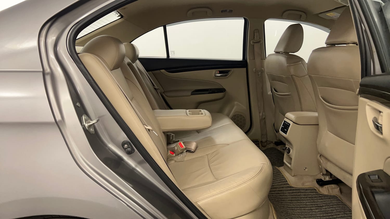 Used 2017 Maruti Suzuki Ciaz ZXI+ CNG (Outside Fitted) Cng Manual interior RIGHT SIDE REAR DOOR CABIN VIEW
