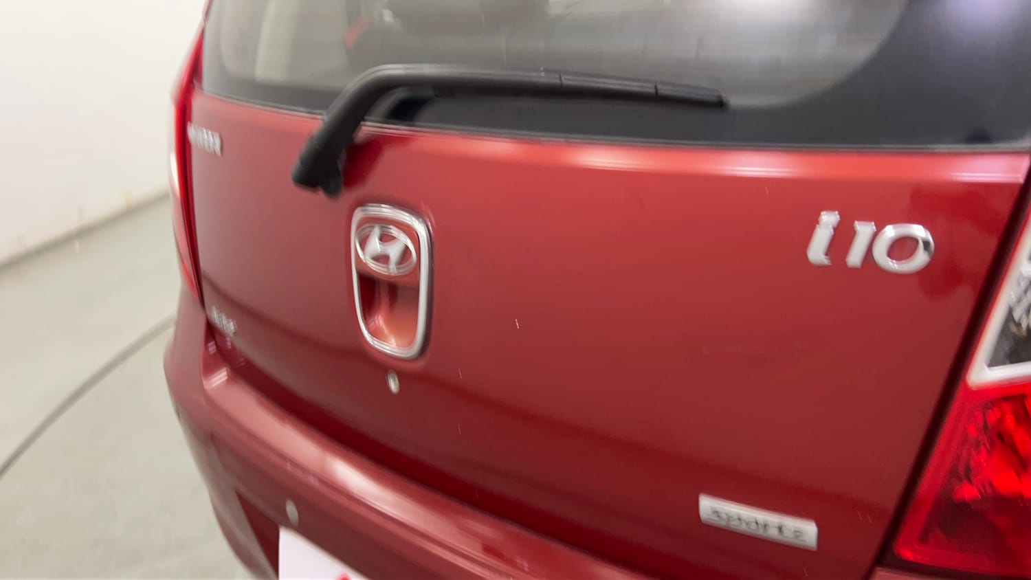 Used 2013 Hyundai i10 Sportz 1.2 AT Kappa2 Petrol Automatic dents MINOR SCRATCH