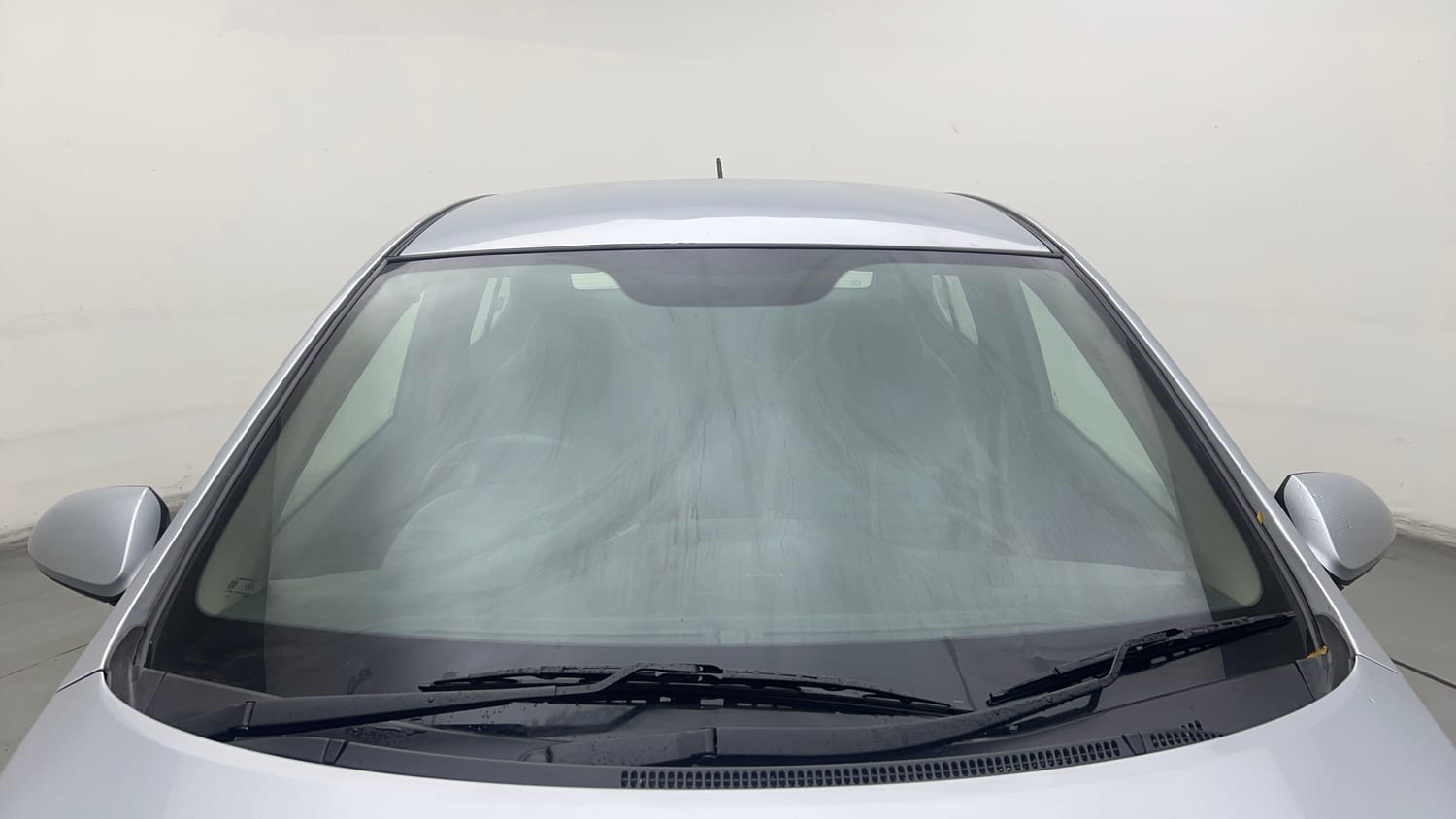 Used 2020 Hyundai Xcent S Petrol+cng(outside fitted) Cng Manual exterior FRONT WINDSHIELD VIEW
