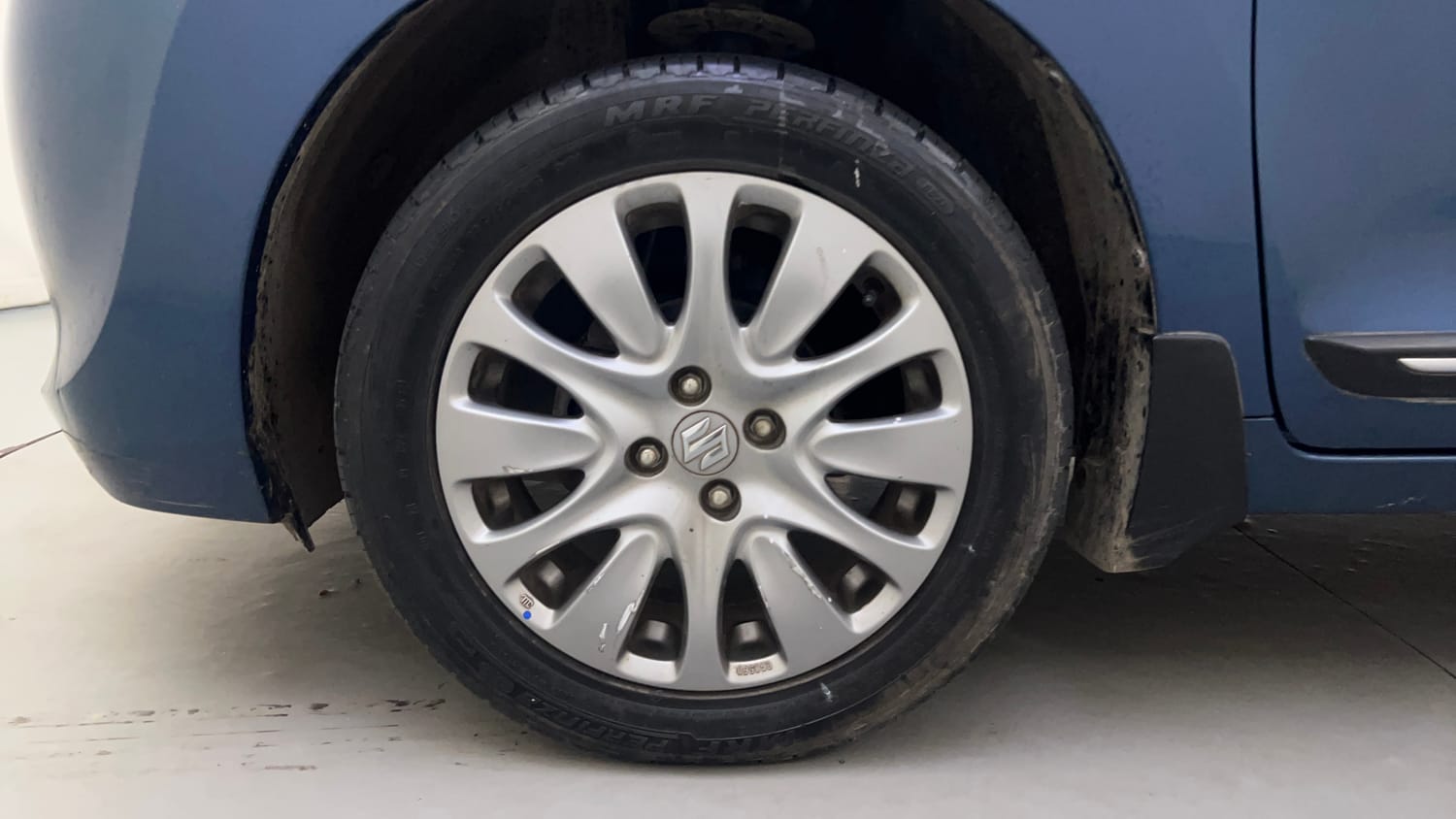 Used 2018 Maruti Suzuki Baleno Alpha 1.2 Petrol Manual tyres LEFT FRONT TYRE RIM VIEW