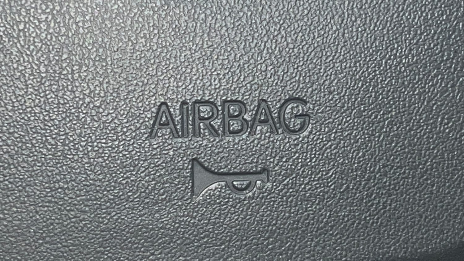 Used 2025 Kia Syros HTX 1.5 Diesel 6MT Diesel Manual top_features Airbags