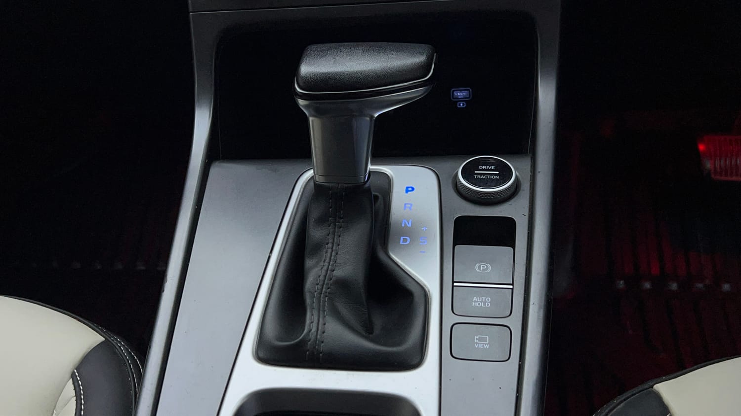 Used 2024 Hyundai Creta SX 1.5 Petrol IVT Petrol Automatic interior GEAR  KNOB VIEW