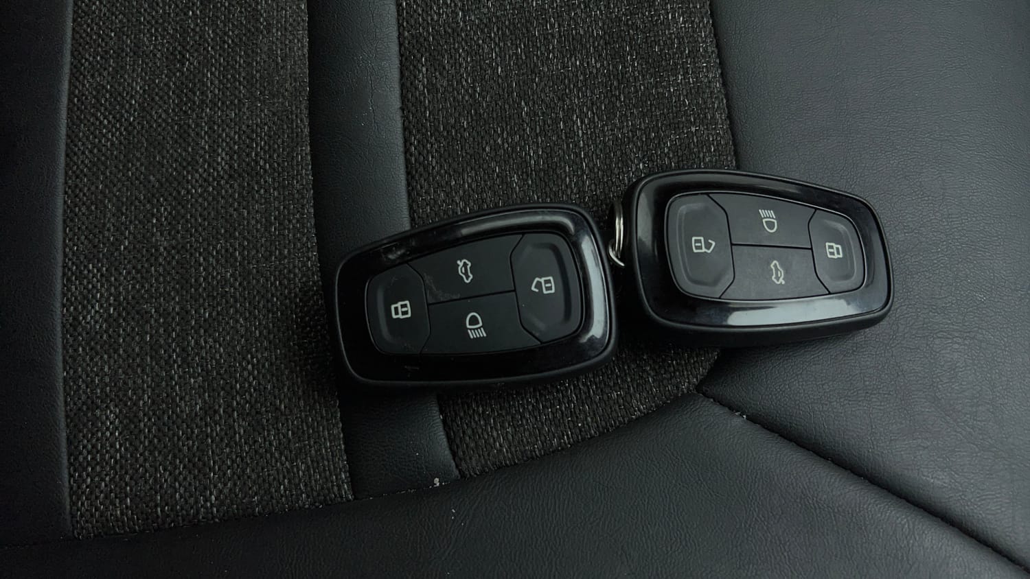 Used 2022 Tata Nexon XZ Plus (HS) Petrol Manual extra CAR KEY VIEW
