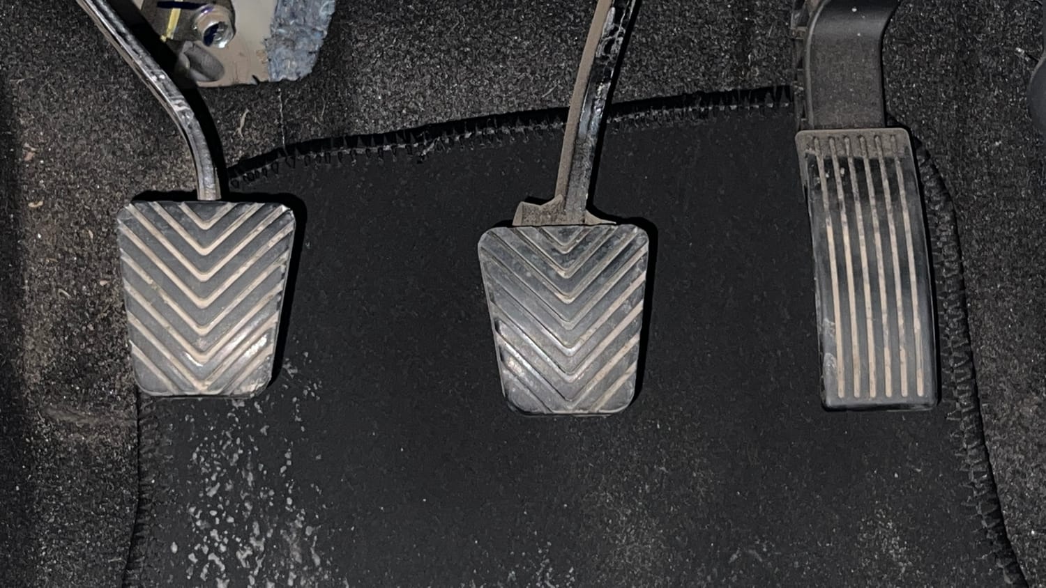 Used 2025 Kia Syros HTX 1.5 Diesel 6MT Diesel Manual interior PEDALS VIEW