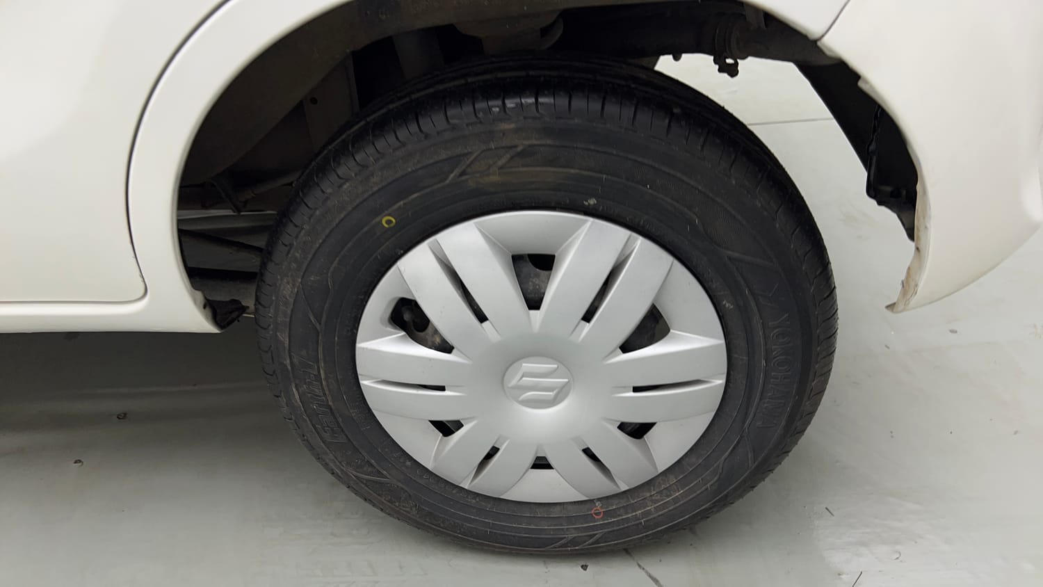 Used 2018 Maruti Suzuki Alto 800 LXi Petrol Manual tyres LEFT REAR TYRE RIM VIEW